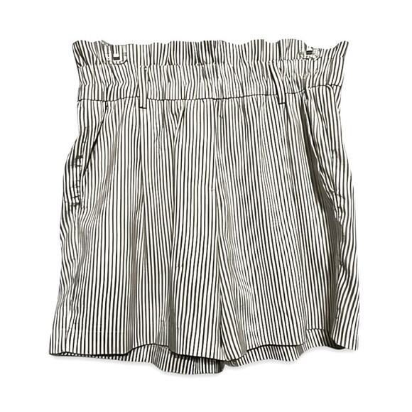 Vero Moda Culottes Shorts Paperbag Waist Pull On Modern Striped Beige/White W M - Picture 2 of 9